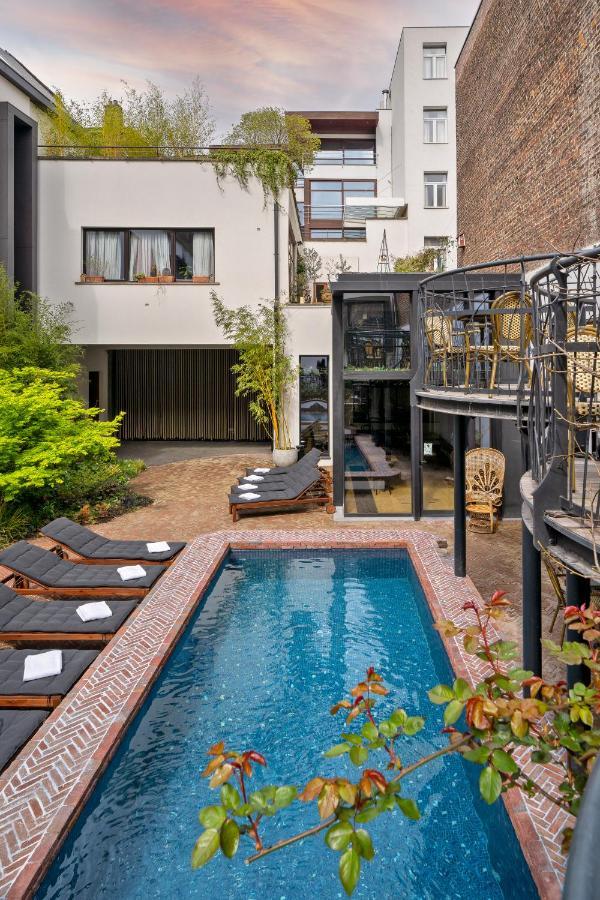 Latroupe Le Berger Hotel Saint-Gilles Екстериор снимка