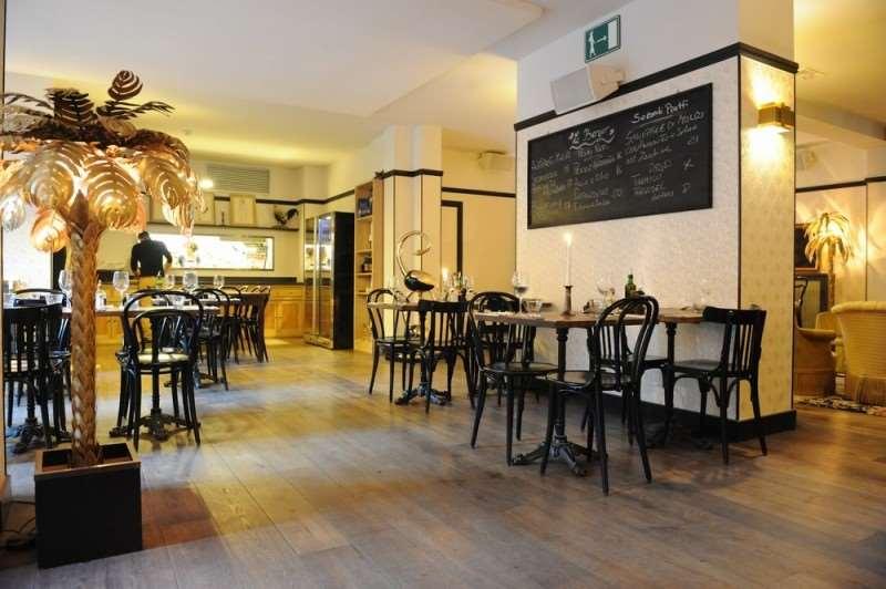 Latroupe Le Berger Hotel Saint-Gilles Ресторант снимка