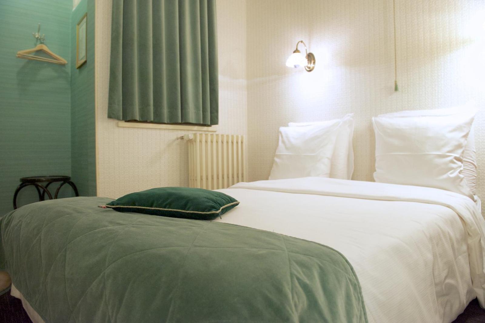 Latroupe Le Berger Hotel Saint-Gilles Стая снимка