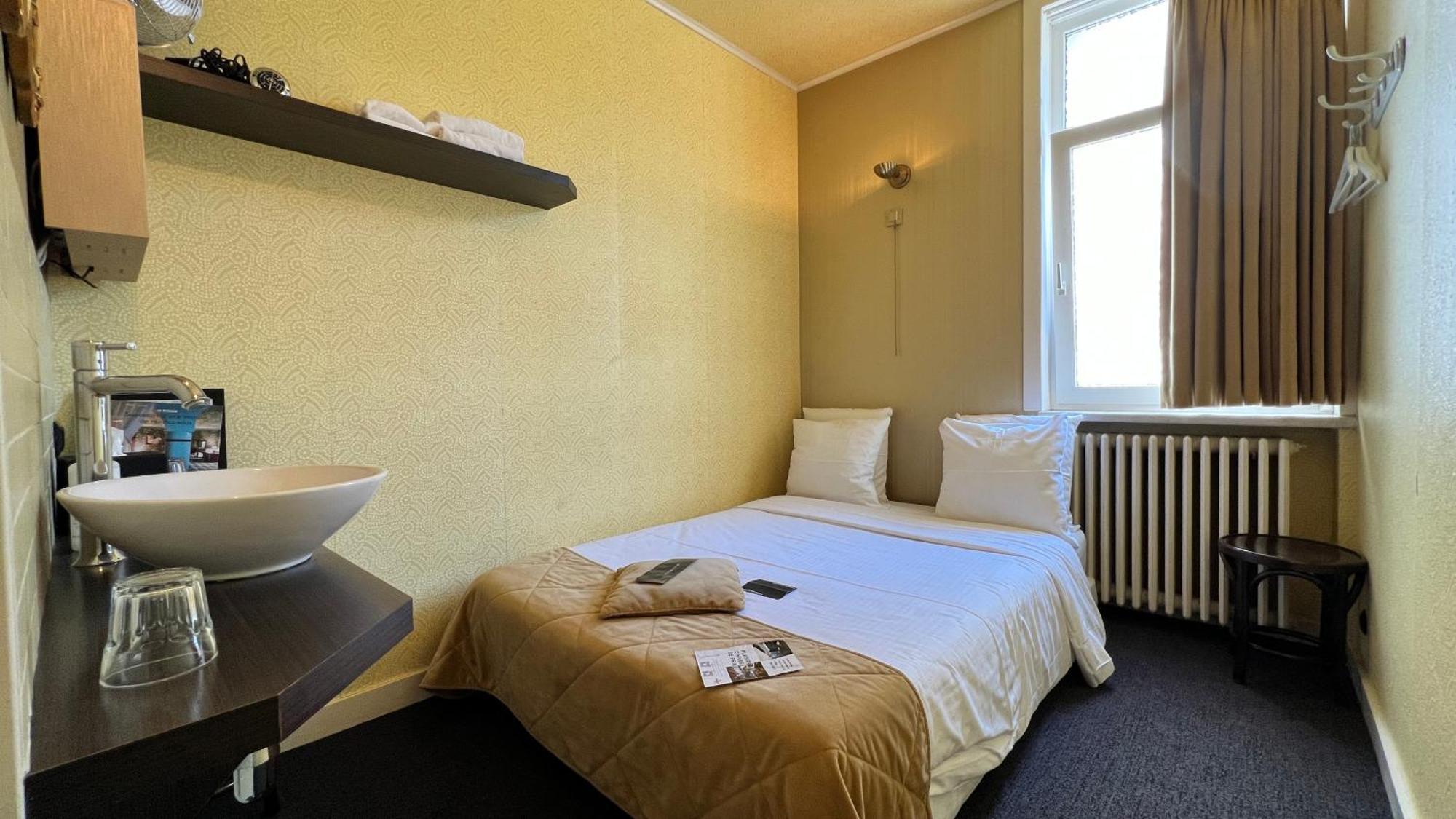 Latroupe Le Berger Hotel Saint-Gilles Стая снимка