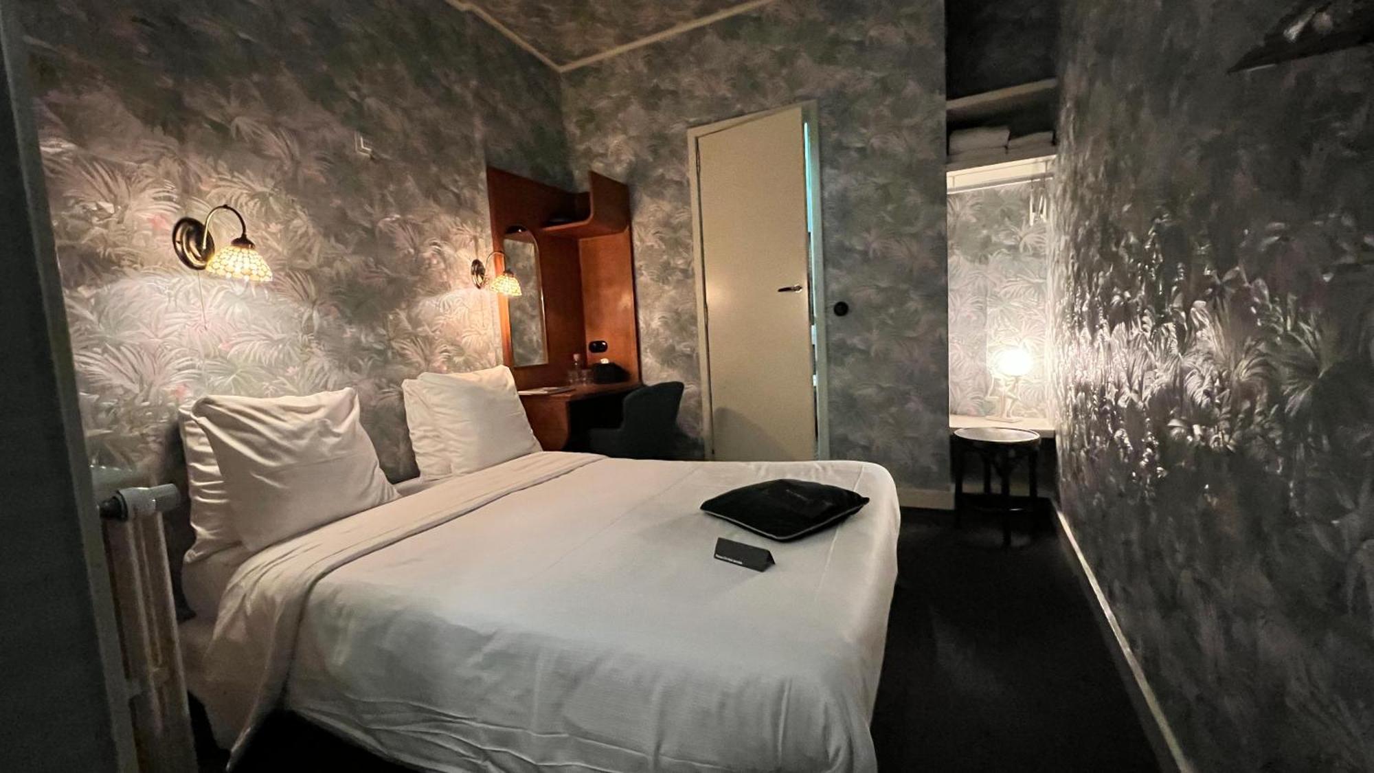 Latroupe Le Berger Hotel Saint-Gilles Стая снимка