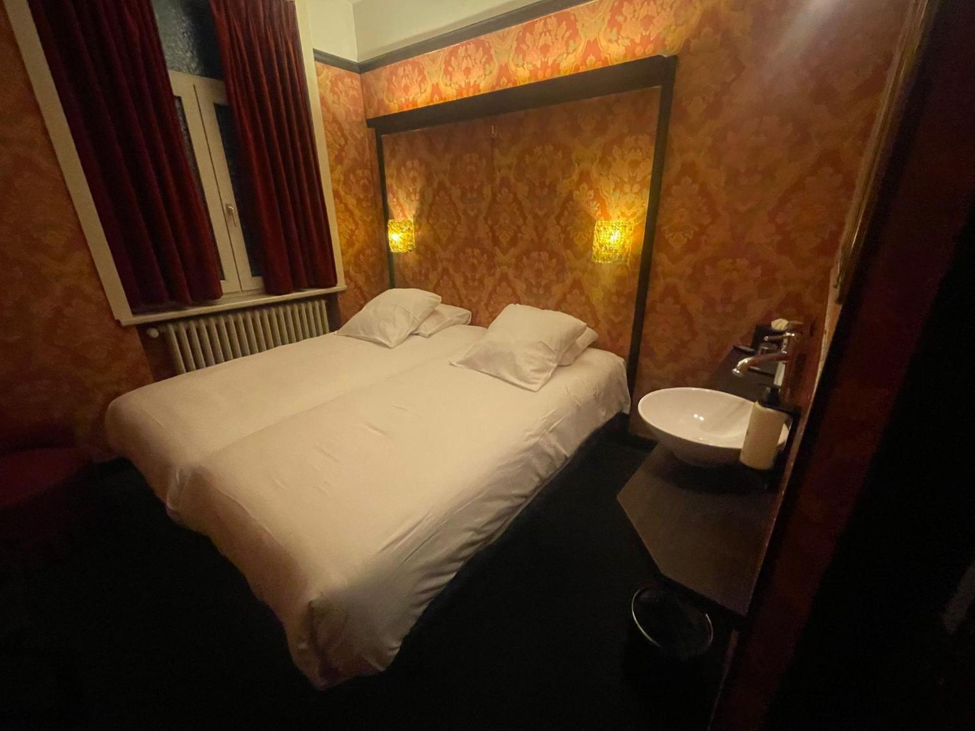 Latroupe Le Berger Hotel Saint-Gilles Екстериор снимка