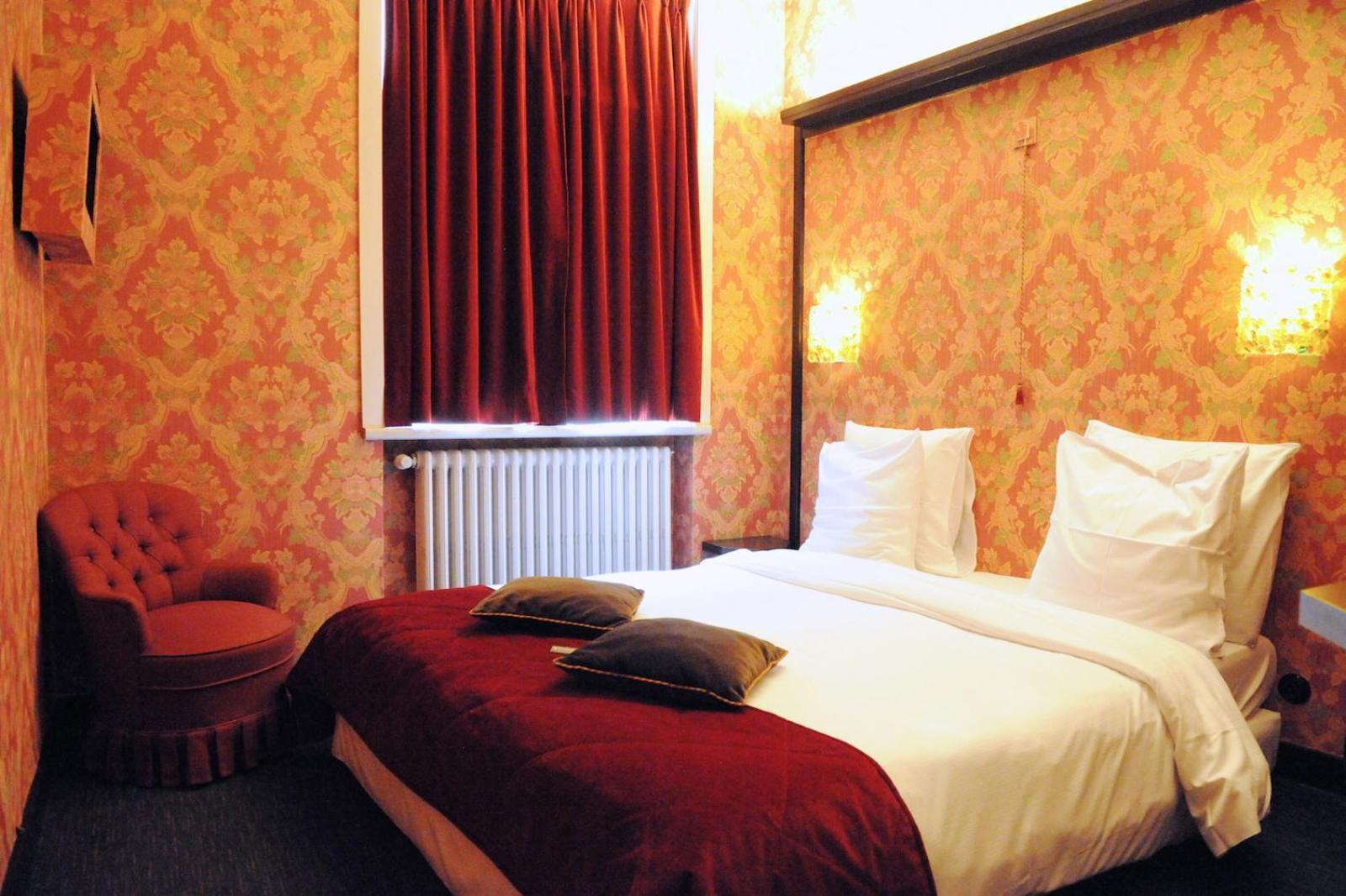Latroupe Le Berger Hotel Saint-Gilles Екстериор снимка
