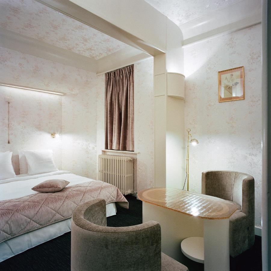 Latroupe Le Berger Hotel Saint-Gilles Екстериор снимка